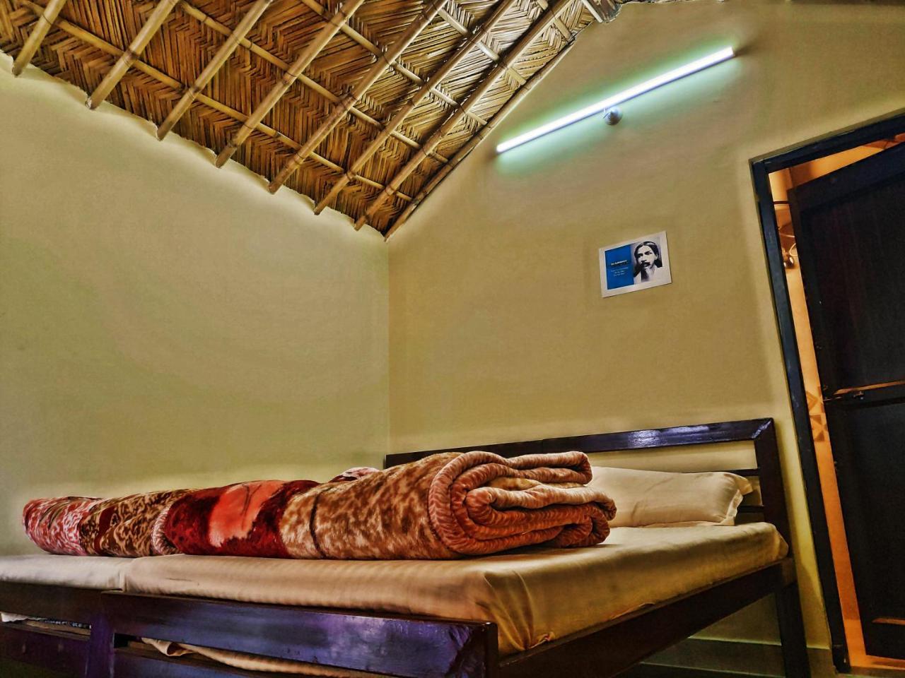 Garud Chatti River Resort Rishikesh Bagian luar foto