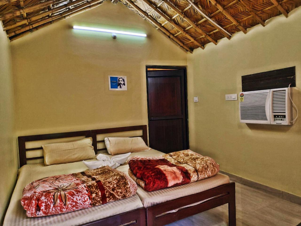 Garud Chatti River Resort Rishikesh Bagian luar foto